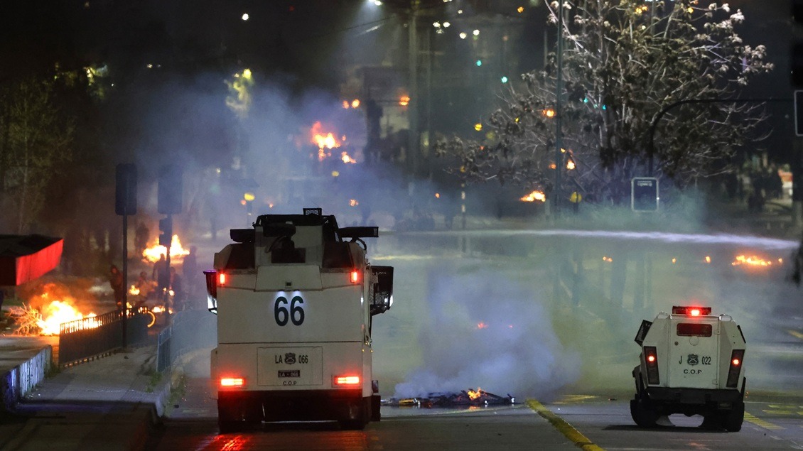 11 de septiembre: Incidentes dejan dos carabineros heridos