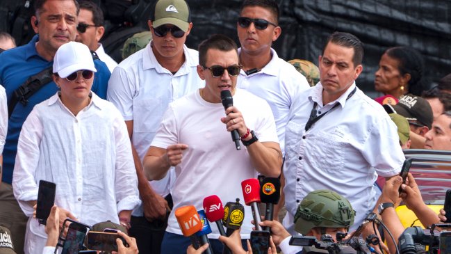 Noboa inicia el proceso para convocar una Asamblea Constituyente en Ecuador