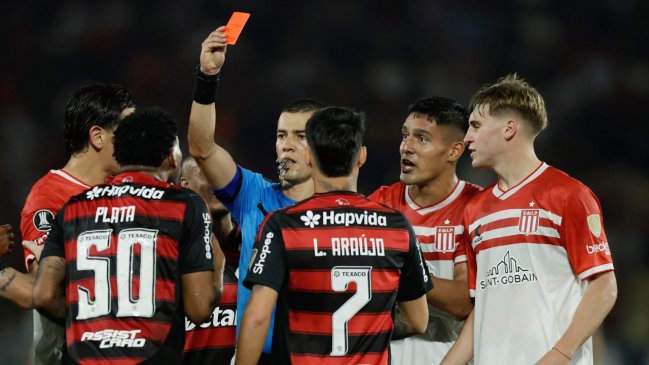 Conmebol levantó sanción a Gonzalo Plata por expulsión en duelo de Flamengo y Estudiantes