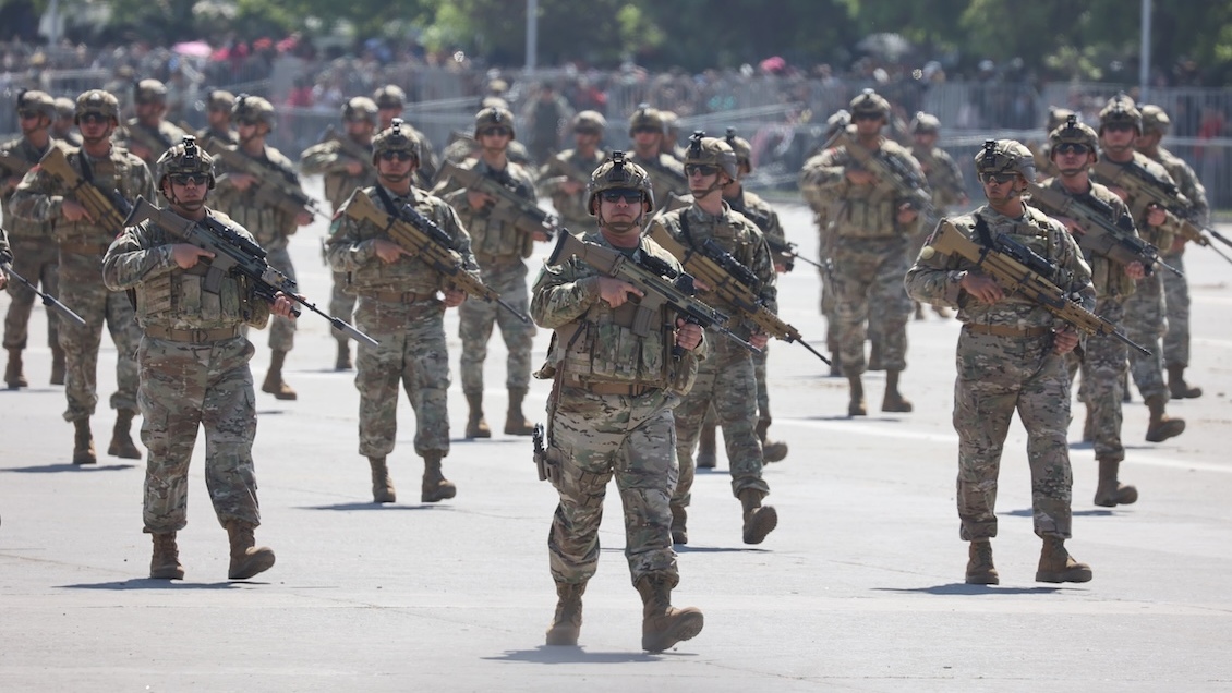 Parada Militar 2025: Más de 8.000 efectivos desfilaron en el Parque O'Higgins