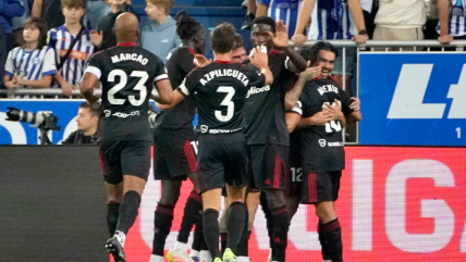   Sevilla de Alexis y Suazo festejó con gol chileno ante Alavés su segunda victoria en La Liga 