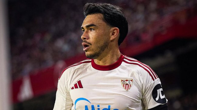 Sevilla contó con Suazo y Alexis en amarga caída ante Villarreal en La Liga