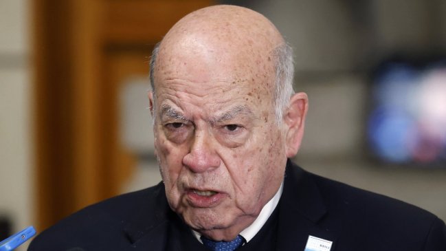 Insulza es operado de urgencia por un problema cardiaco