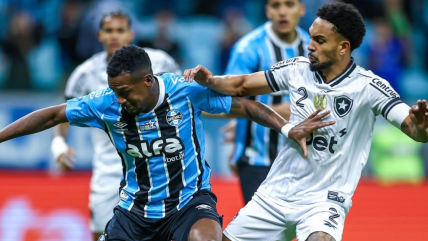   Aravena en la banca: Gremio rescató un punto contra Botafogo 