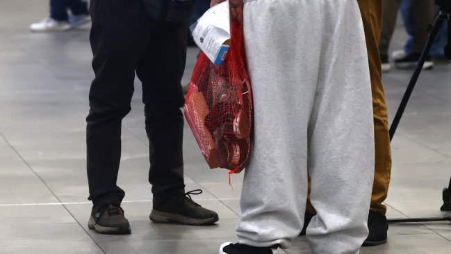 Nuevo vuelo llegó con 31 chilenos deportados desde Estados Unidos