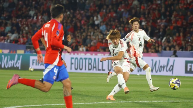 [VIDEO] Japón golpeó a La Roja con golazo de diestra de Yumeki Yokoyama