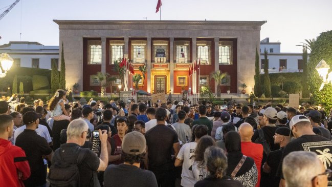 Marruecos: Protestas de jóvenes exigen la disolución del Parlamento