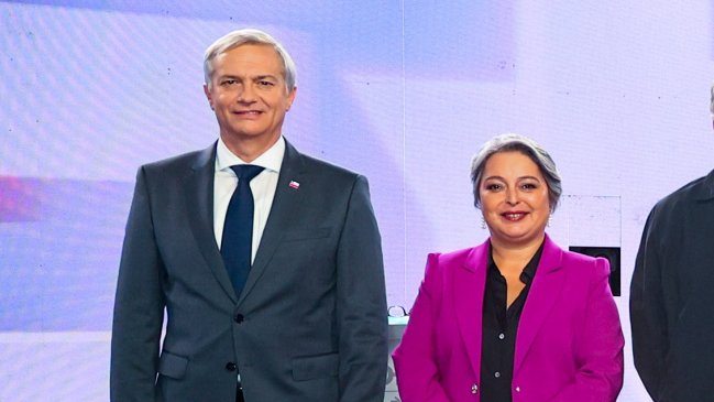 Cadem: Kast lidera expectativa presidencial y Jara sube en preferencias