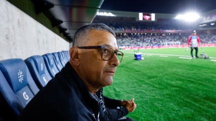   Ronald Fuentes criticó el arbitraje tras perder con la UC: El VAR llama por cualquier cosa 