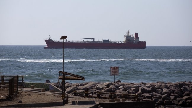 China aclara situación de sus buques en el norte y rechaza acusaciones de pesca ilegal