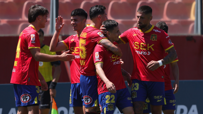 Unión Española batió a Huachipato y dio un enorme respiro en la lucha por evitar el descenso