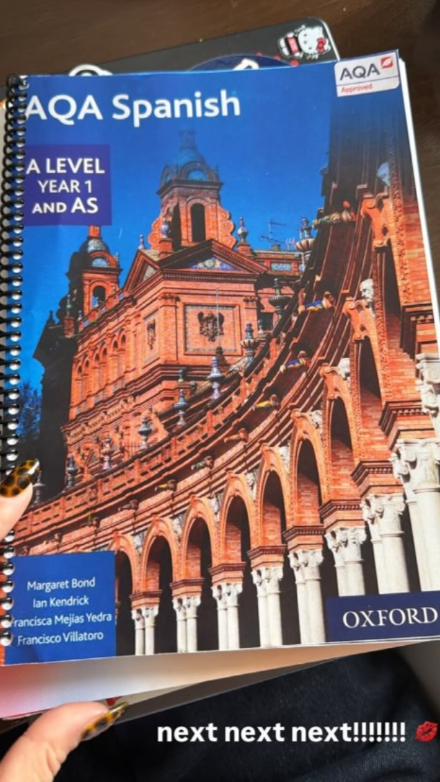 Historia de @dualipa