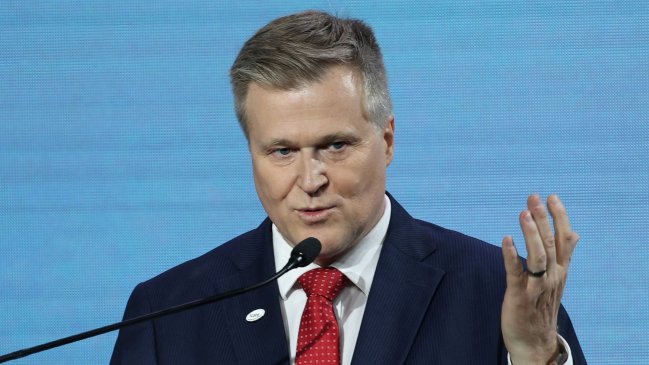 Presidente de Icare negó que el modelo económico en Chile sea 