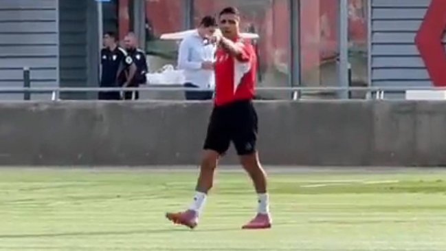 Alexis tuvo particular intercambio con periodista en práctica de Sevilla