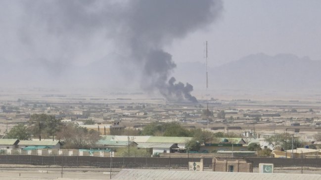 Pakistán y Afganistán acuerdan un alto al fuego temporal de 48 horas