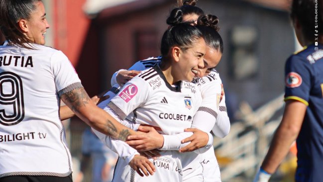 La furiosa reacción de Michelle Olivares contra hinchas de la U tras eliminación de Colo Colo