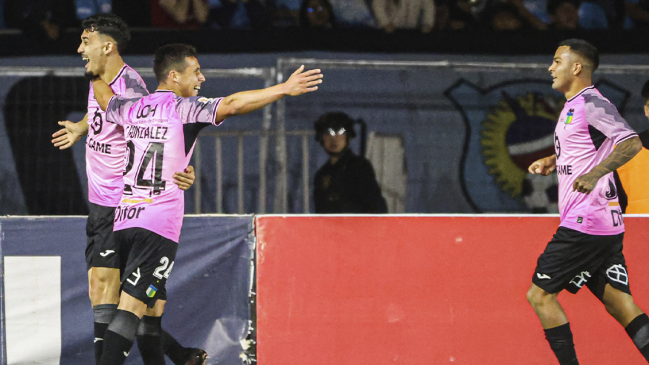 O'Higgins hundió a Deportes Iquique y dormirá como sublíder en la Liga de Primera