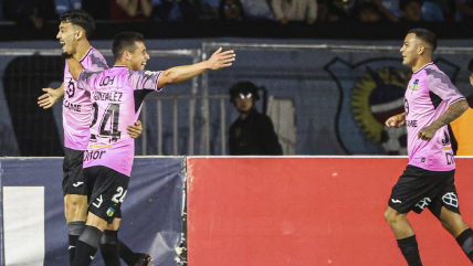   O'Higgins hundió a Deportes Iquique y dormirá como sublíder en la Liga de Primera 