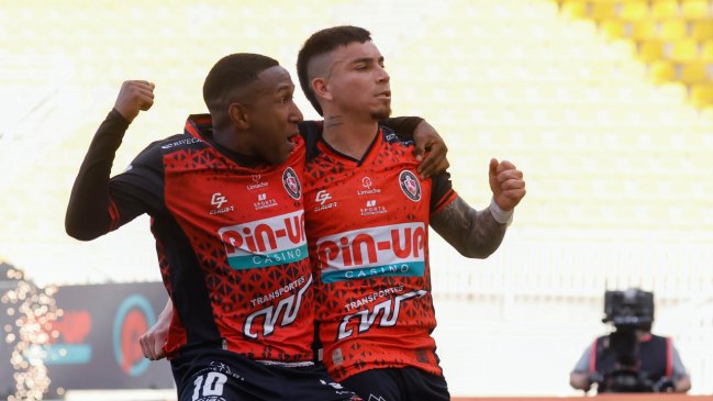 Deportes Limache salió de la zona de descenso tras triunfo clave sobre Cobresal