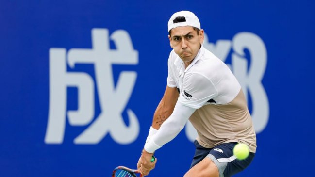 Alejandro Tabilo perdió terreno en el ranking de la ATP