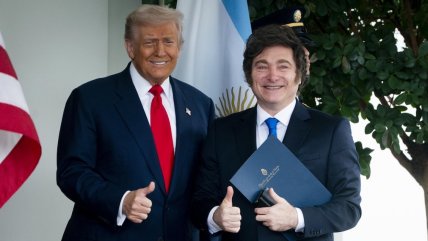 EE.UU. y Argentina firmaron acuerdo de estabilización cambiaria por 20 mil millones de dólares