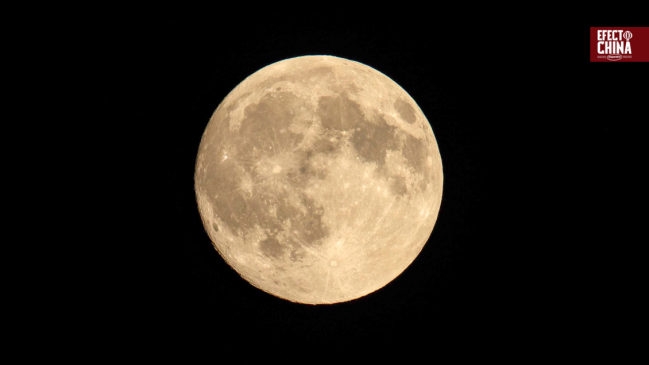 Científicos chinos hallan en muestras de la Chang’e-6 pistas sobre el origen del agua en la Luna