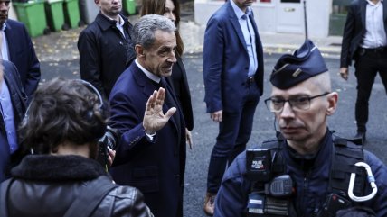   Sarkozy ya entró a prisión por el financiamiento de su campaña de 2007 