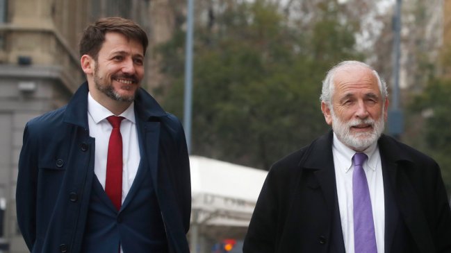 Republicanos dispara contra Pardow y Montes: 