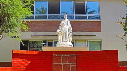  Asaltantes se escondieron de Carabineros en una escuela de La Pintana  