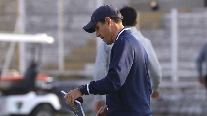   Larriera mantuvo la calma pese a caída de Everton: Vamos a terminar con el equipo en Primera 