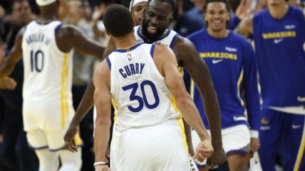   Stephen Curry rescató a los Warrriors y lideró el triunfo ante Denver 