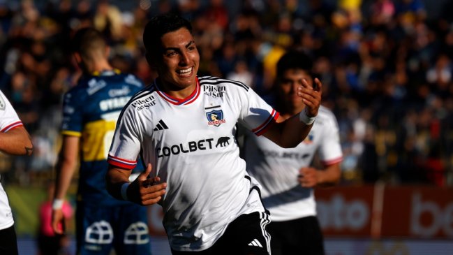 Con guiño a Colo Colo: La foto de Jordhy Thompson y Pablo Solari en Rusia