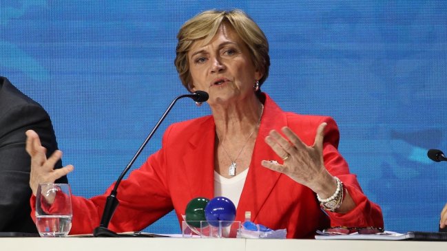 Matthei endurece tono tras apoyo a Paulsen: 