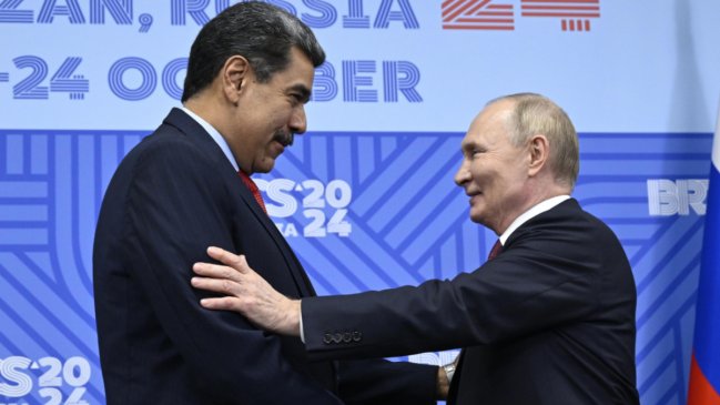 Kremlin confirmó contactos con Venezuela sobre una eventual ayuda a Maduro
