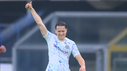   Autogol y golazo de Zielinski guiaron el agónico triunfo de Inter de Milán ante Hellas Verona 