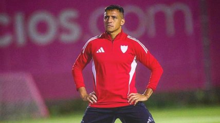   En España aseguraron que Alexis seguirá fuera de las canchas hasta diciembre 