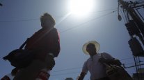 Despejado y con alza de temperaturas: Lo que espera a Santiago este fin de semana