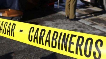 Mujer falleció en violento choque contra árbol en el centro de Santiago