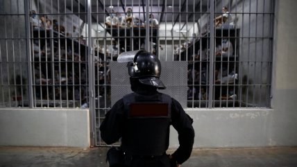   Detenidos denuncian condiciones inhumanas en la mayor cárcel de migración en Califonia 