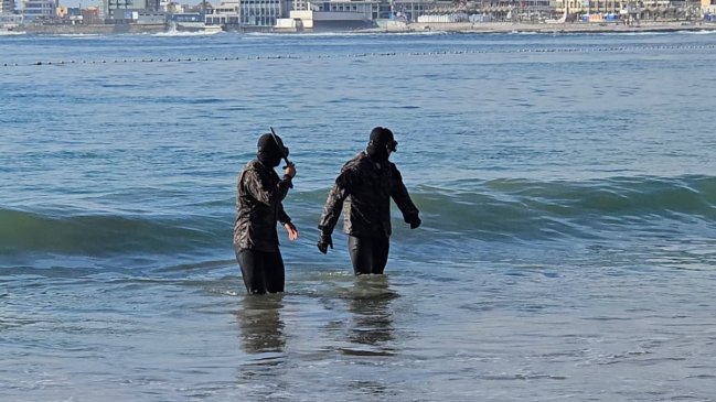 Continúa búsqueda de joven argentino arrastrado por el oleaje en La Serena