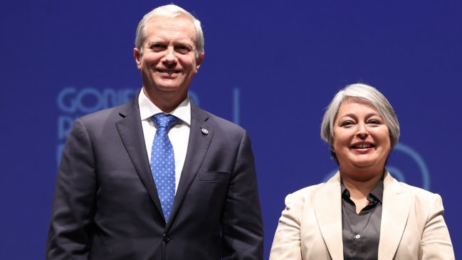 Ignacio Walker: Veo mucha más lógica refundacional en Kast que en Jara