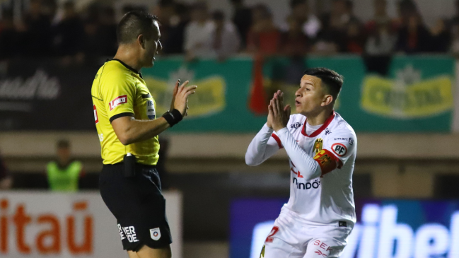 Sabino Aguad criticó el arbitraje ante Limache: 