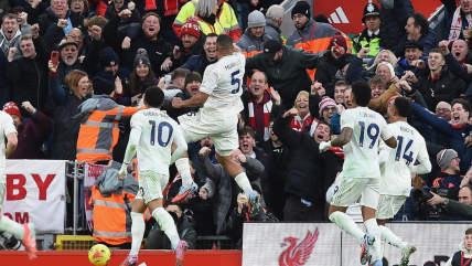   Liverpool sufrió dolorosa goleada ante Nottingham Forest y sigue sin levantar cabeza 