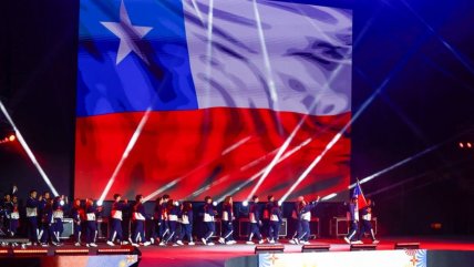   El Team Chile desfiló en la ceremonia inaugural de los Juegos Bolivarianos 