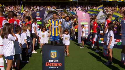   [VIDEO] Estudiantes le hizo el pasillo de campeón a Rosario Central dándole la espalda a los rivales 