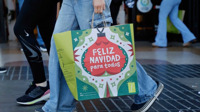 Comercio se entusiasma con Black Friday y Navidad, y se resigna al balotaje presidencial