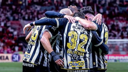   Santos cosechó un punto clave ante Inter de Porto Alegre y sigue soñando con la permanencia 