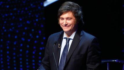   Javier Milei respaldó al plantel de Estudiantes tras pasillo a Rosario Central 