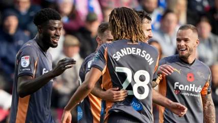   Brereton celebró en duelo de chilenos ante Vigouroux tras triunfo de Derby County ante Swansea 