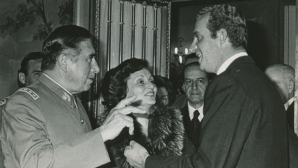   Juan Carlos I revela que Pinochet le pidió seguir 